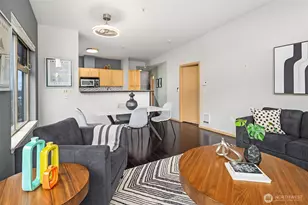 425 23rd Ave S, Seattle, WA 98144 - Photo 2