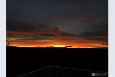 10705 176th Avenue E, Bonney Lake, WA 98391 - Photo 40