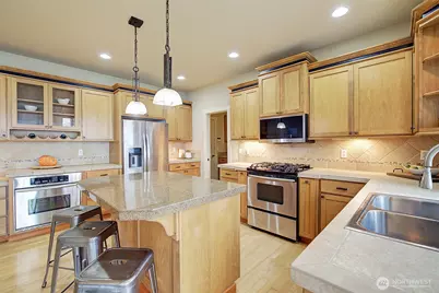 10705 176th Avenue E, Bonney Lake, WA 98391 - Photo 14