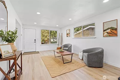 9216 Madrone Circle W, University Place, WA 98467 - Photo 10