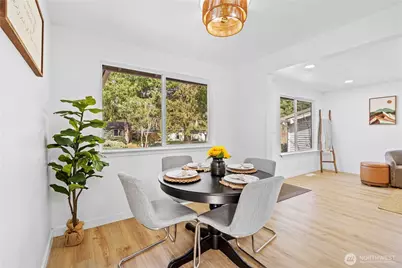 9216 Madrone Circle W, University Place, WA 98467 - Photo 12