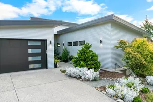 3939 Rock Ridge Pkwy, Anacortes, WA 98221 - Photo 2