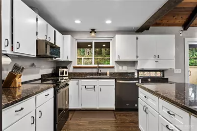 6019 Alameda Ave W, University Place, WA 98467 - Photo 10