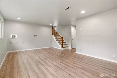 2401 185th Place SE, Bothell, WA 98012 - Photo 12