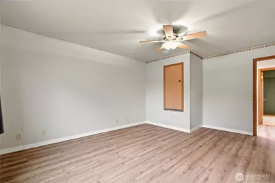 2401 185th Place SE, Bothell, WA 98012 - Photo 34