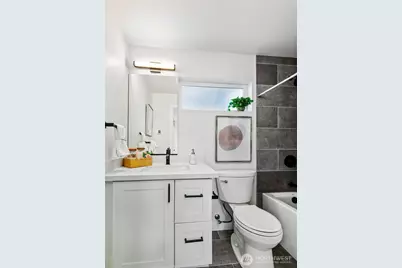 1525 C 17th Avenue S, Seattle, WA 98144 - Photo 12