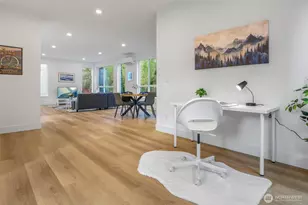 10626 E Riverside Dr, Bothell, WA 98011 - Photo 10