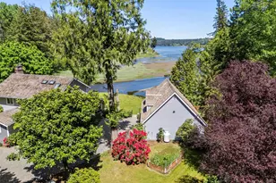 8320 E Grapeview Loop Rd, Allyn, WA 98524 - Photo 4