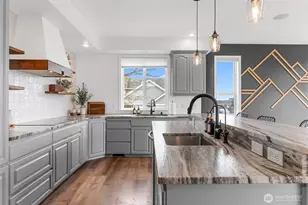 2411 SW Freund St, Oak Harbor, WA 98277 - Photo 18