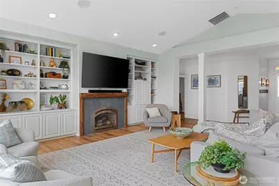 2411 SW Freund Street, Oak Harbor, WA 98277 - Photo 8