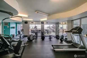 699 John St, Seattle, WA 98109 - Photo 26