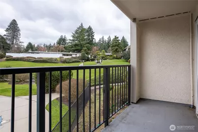 12701 NE 9th Place #D209, Bellevue, WA 98005 - Photo 2