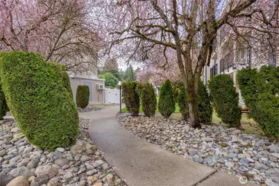 12701 NE 9th Place #D209, Bellevue, WA 98005 - Photo 18