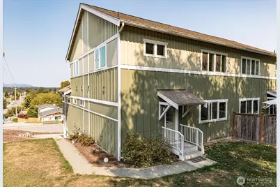 2119 20th Street, Anacortes, WA 98221 - Photo 34