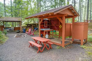 531 N Kokanee Ridge Dr, Hoodsport, WA 98548 - Photo 1