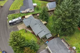 12025 220th Ave Ct E, Bonney Lake, WA 98391 - Photo 2