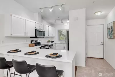 12323 NE 97th Street #O, Kirkland, WA 98033 - Photo 4