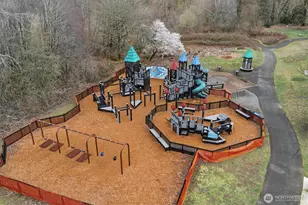 12323 NE 97th St, Kirkland, WA 98033 - Photo 26