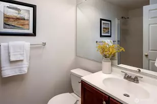 12323 NE 97th St, Kirkland, WA 98033 - Photo 18