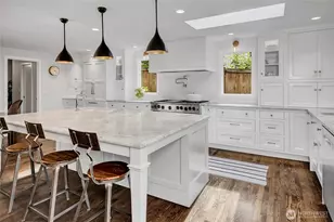 5205 W Mercer Pl, Mercer Island, WA 98040 - Photo 6