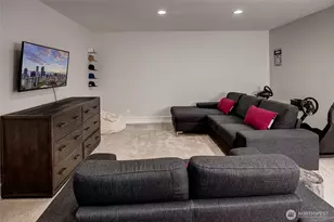 5205 W Mercer Pl, Mercer Island, WA 98040 - Photo 34