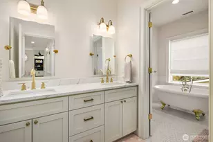 5721 65th Ave NE, Seattle, WA 98105 - Photo 32