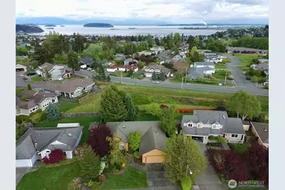 3419 G Avenue, Anacortes, WA 98221 - Photo 32