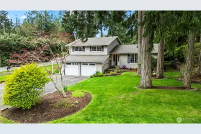 8642 University Point Circle NE, Bremerton, WA 98311 - Photo 1