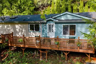 12358 Huckleberry Ln, Sedro Woolley, WA 98284 - Photo 2