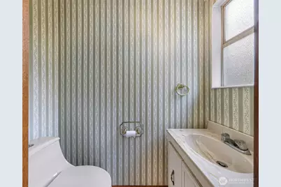 9539 7th Avenue NW, Seattle, WA 98117 - Photo 18