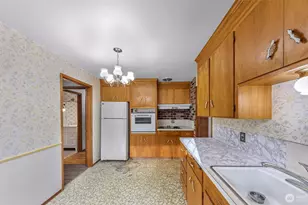 9539 7th Ave NW, Seattle, WA 98117 - Photo 12