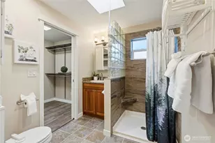 11221 194th St SE, Snohomish, WA 98296 - Photo 32