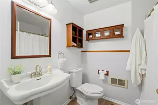 11221 194th St SE, Snohomish, WA 98296 - Photo 22