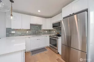 3015 61st Ave SW, Seattle, WA 98116 - Photo 6