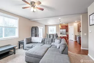 633 Joy St, Eatonville, WA 98328 - Photo 4