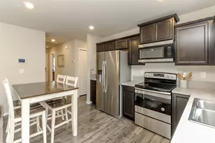 18408 Alpine Way E, Puyallup, WA 98374 - Photo 4