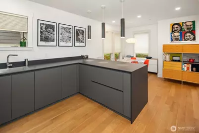 107 23rd Avenue #A, Seattle, WA 98122 - Photo 10