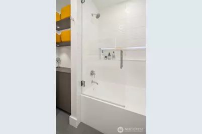 107 23rd Avenue #A, Seattle, WA 98122 - Photo 16