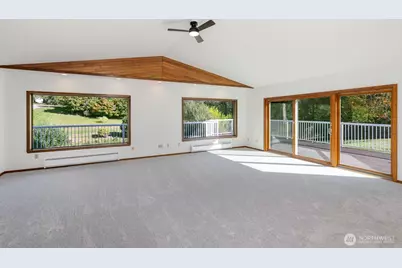 8824 Grandview Road, Arlington, WA 98223 - Photo 10