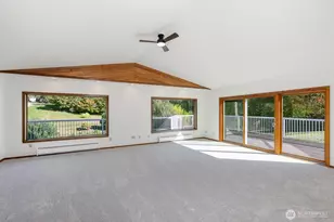 8824 Grandview Rd, Arlington, WA 98223 - Photo 10