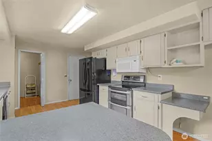 6010 86th St NE, Marysville, WA 98270 - Photo 8