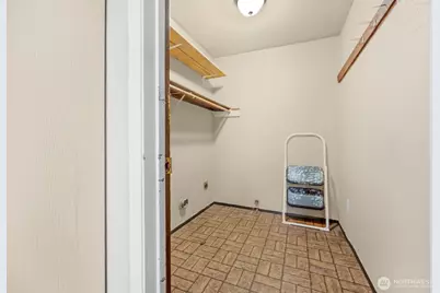 6010 86th Street NE, Marysville, WA 98270 - Photo 10