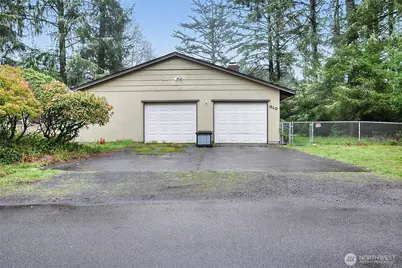 810 Discovery Avenue SE, Ocean Shores, WA 98569 - Photo 8