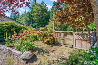 2044 Parker Road, Camano Island, WA 98282 - Photo 6