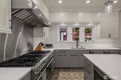 803 E Prospect Street, Seattle, WA 98102 - Photo 14