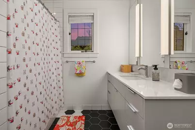 803 E Prospect Street, Seattle, WA 98102 - Photo 22