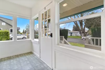 1022 Oakes Avenue, Everett, WA 98201 - Photo 12