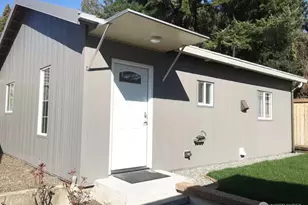 1320 S 131st Pl, Burien, WA 98168 - Photo 24