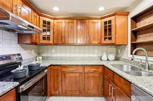 1320 S 131st Pl, Burien, WA 98168 - Photo 8