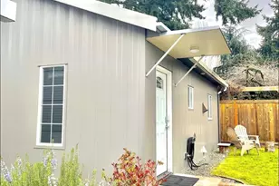 1320 S 131st Pl, Burien, WA 98168 - Photo 22